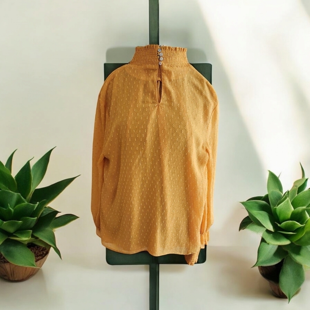 Beautiful Yellow Blouse - Picture 3 of 4